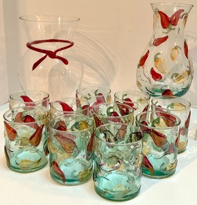 lot 34 image: Hand-Blown Glass Pitcher and 10 Chili Pepper Tumblers Set
