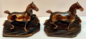 lot 44 image: Pair of Vintage Bronze Horse Bookends