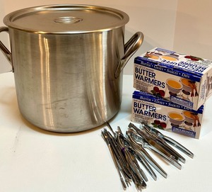 lot 53 image: Seafood Boil Set with Large Stock Pot, Butter Warmers, Crab Crackers, and Forks