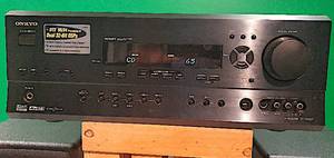 lot 026 image: Onkyo TX-SR601 AV Surround Reciever