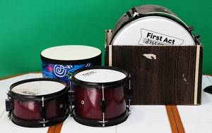 lot 053 image: Starter Drum Kit Parts