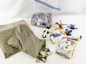 lot 106 image: Collection of Desert Storm Trading Cards, Vintage Puzzle Pieces, and LEGO Vehicles