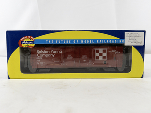 lot 135 image: Athearn 50 Double-Plug Door Boxcar Ralston Purina RPCX 209 HO Scale Model Train