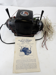 lot 3 image: Lionel ZW Multi-Control Trainmaster Transformer with Original Manual and Lockon