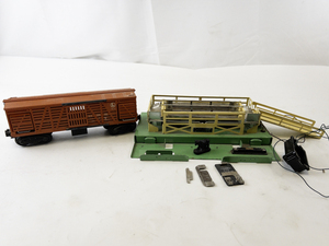 lot 6 image: Lionel 3656 Stock Car Outfit with Stockyard Corral, Controller, and 1 Cattle Figure