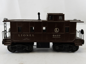 lot 14 image: Lionel 6457 Vintage Brown Caboose Model Train Car
