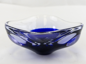 lot 43 image: Signed Bellini 2002 Blue Murano Art Glass Bowl