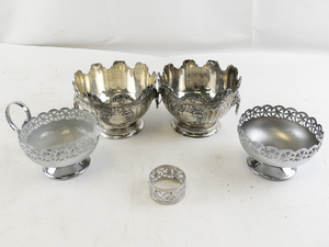 lot 164 image: Set of 5 Vintage Silverplate Bowls, Sugar and Creamer with Ornate Detailing