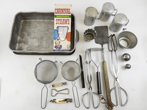 lot 72 image: Vintage Kitchen Utensils and Bakeware Lot Including Carnival Straws