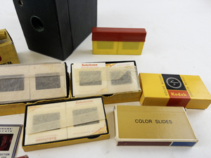 lot 88 image: Vintage Eastman Kodak Rainbow Hawk-Eye No. 2A Model B Camera, MicoEtte Slide Viewer and Slides