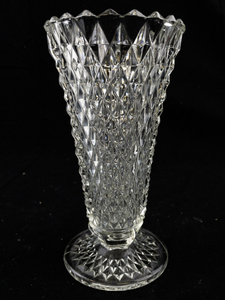 lot 183 image: Indiana Glass Diamond Point Clear Flower Vase