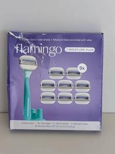 lot 28 image: NEW FLAMINGO SHAVE KIT