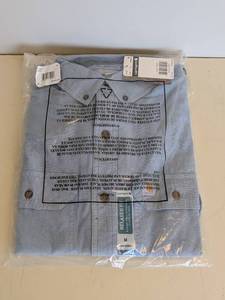lot 144 image: NEW CARHARTT MEDIUM RELAXED FIT LONG SLEEVE SHIRT