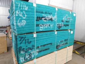 lot 25 image: 716 x 4 x 8 OSB - 68 Sheets