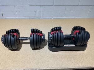lot 28 image: Bowflex SelectTech 552 Dumbbells