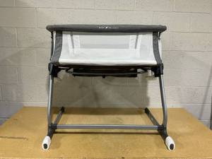 lot 306 image: Beside Me Dreamer Bassinet & Bedside Sleeper - Charcoal Tweed