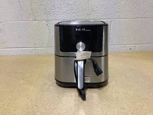 lot 426 image: Instant Pot Vortex Plus 4QT Air Fryer, Custom Program Options, 6-in-1 Functions