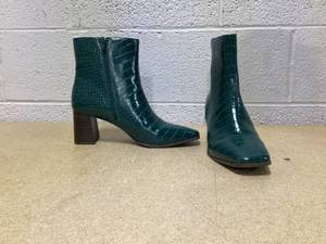 lot 430 image: INC Womens Green Crocodile Comfort Slip Resistant Dasha Square Toe Block Heel Zip-Up Booties-Size 11M