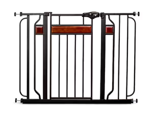 lot 118 image: Regalo Home Accents Metal Walk-Through Safety Gate