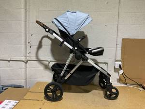 lot 76 image: Mockingbird Single-to-Double Stroller 2.0