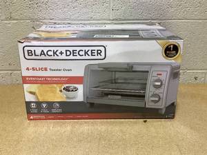 lot 433 image: BLACKDECKER 4 Slice Toaster Oven
