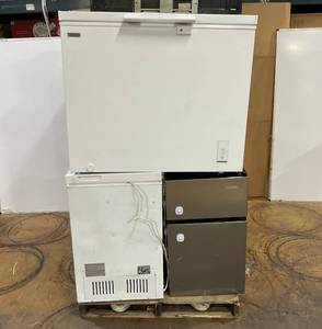 lot 904 image: Wholesale Pallet of Miscellaneous Items