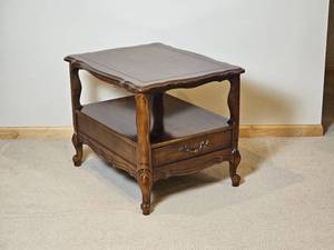 lot 61 image: French Provincial Single Drawer Side Table