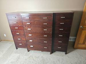 lot 1 image: Stickley Furniture Metropolitan Chest of Drawers featuring Brushed Finish Pulls & Two Recessed Side Chests