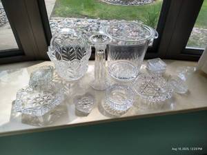 lot 8 image: Cut Crystal & Glass Dishes, Ice Bucket, Ash Trays, Etc