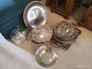 lot 10 image: Large, HEAVY Silver Plate Platters, Cake Stand, Ice Bucket & More