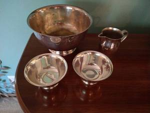 lot 33 image: (4) Silver Plate Paul Revere Reproductions
