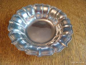 lot 58 image: Vintage Wallace Sterling Silver Tray