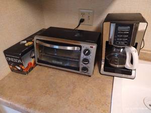 lot 65 image: Mandolin, Coffee Maker & Toaster Oven