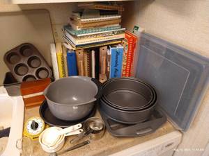 lot 66 image: Cooking & Baking Lot