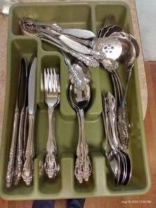 lot 68 image: Oneida Flatware