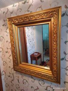 lot 86 image: Beautiful Large Vintage Mirror