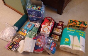 lot 151 image: Lots of Paper Products Napkins, Plates, Party Picks, Tissues, Etc