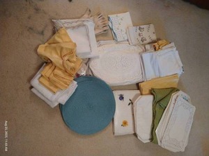lot 153 image: Table Linens Placemats, Napkins