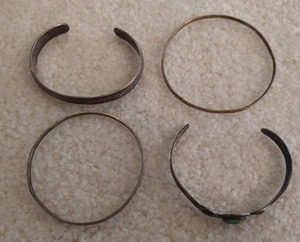 lot 170 image: (4) Vintage Bracelets