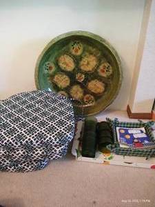 lot 176 image: Hand CarvedPainted Wooden Bowl w Outdoor Cushions, Picnic Cups & Napkin Holder