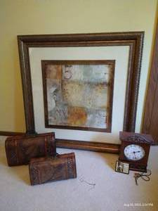 lot 187 image: Decor Lot w Large Picture & Howard Miller Clock