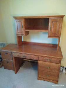 lot 205 image: Desk & Filing Cabinet