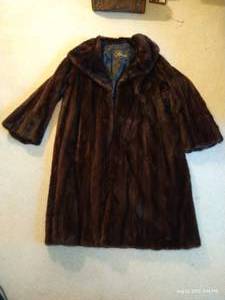 lot 208 image: Long Dark Brown Mink Fur Coat by Albrechts, St Paul, MN