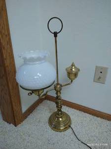 lot 225 image: Interesting Hobnail Milk Glass & Brass Lamp
