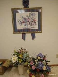 lot 229 image: Very Nice Floral Arrangements & Extra Large Picture