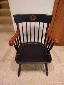 lot 239 image: UND Chair