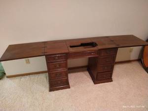 lot 243 image: Beautiful Wooden Extendable Sewing Desk
