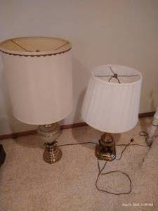 lot 267 image: Two HEAVY Vintage Lamps