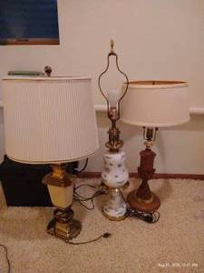 lot 268 image: Three Vintage Lamps