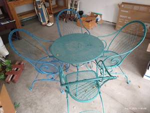 lot 279 image: Neat Wrought Iron Patio Table & Spring Bouncy Chairs